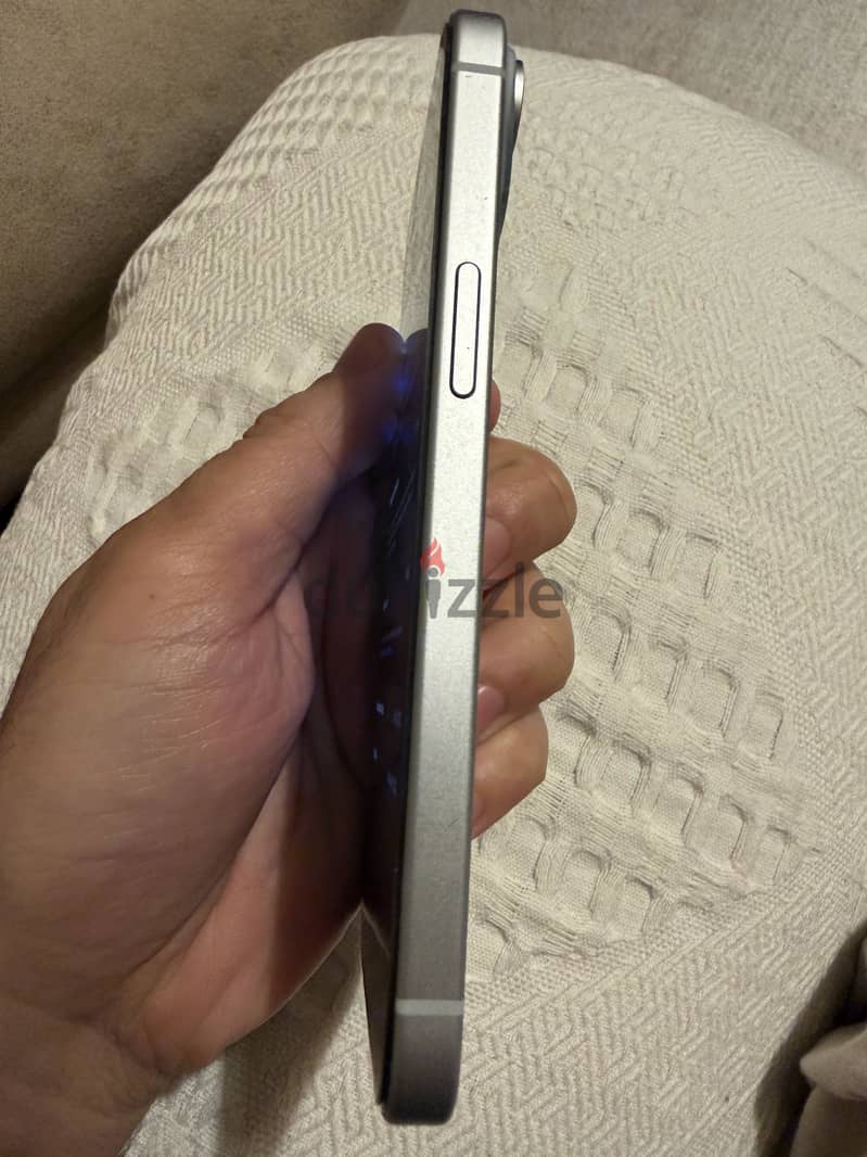 Apple - iPhone 15 3