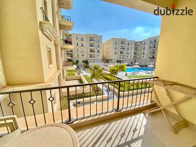 Pool view Apartment for rent in boulevard Mivida compound