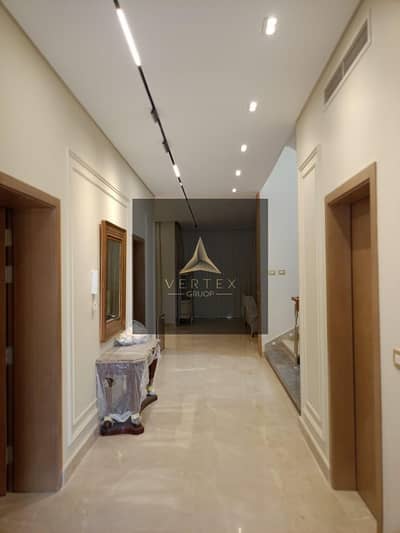 Furnished luxury Villa for rent in Compound City gate, New Cairo