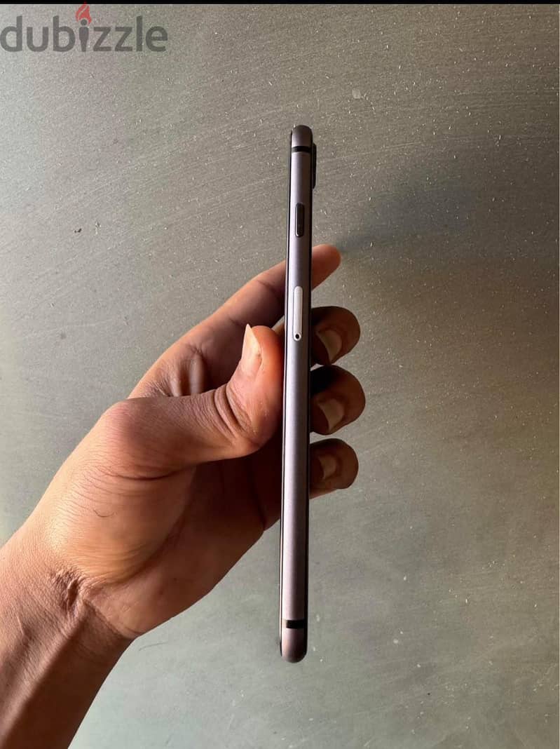 Apple - iPhone 8 Plus 1