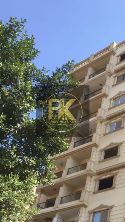 فرصة العمر محل للبيع في قلب شارع دمشق  مصر الجديدة