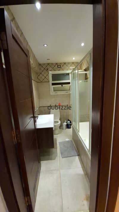 180m with kitchen Ac special finishing shutter beside services