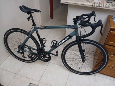 عجلة TRINX TEMPO 1.4 رود كسر زيرو + إكسسوارات