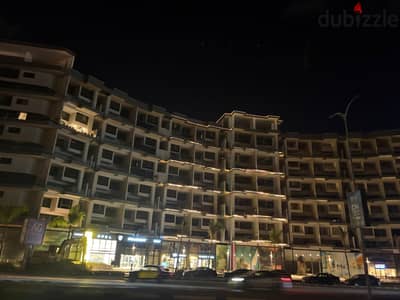 دوبلكس 240 متر بمساحات واسعة للعائلات في Orouba Skyline