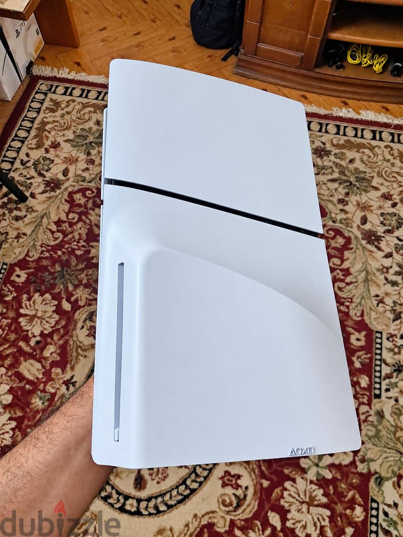 PS5 Slim CD with 2 Controllers 1