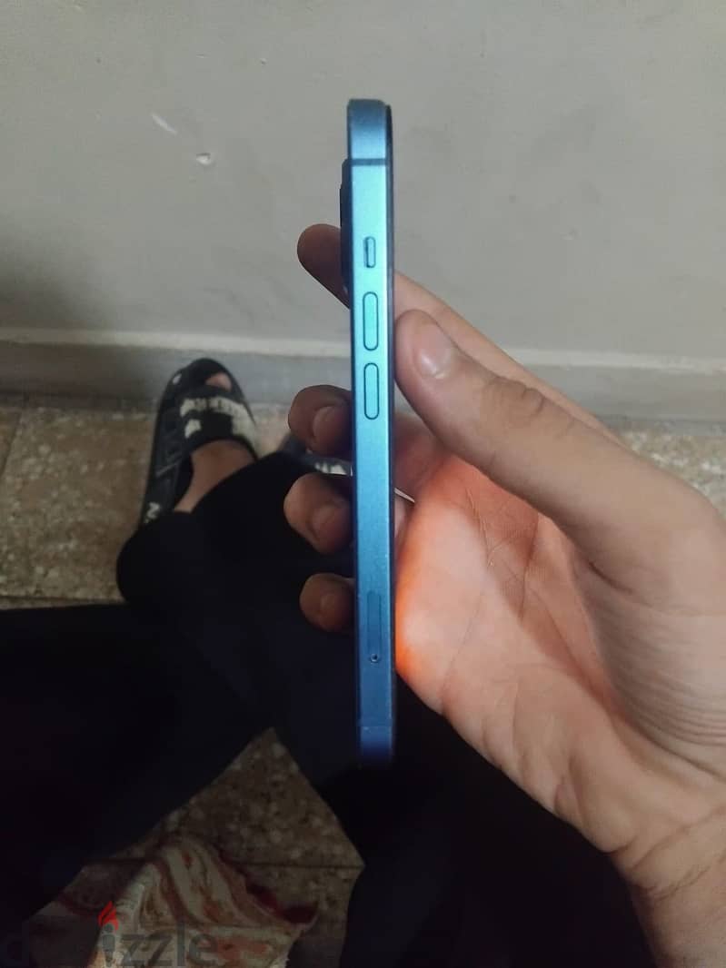 Apple - iPhone 13 4
