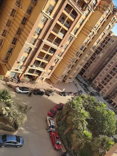 للبيع شقة في كمبوند المعادي جاردنز