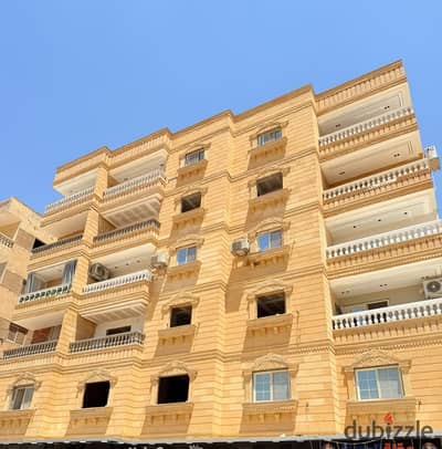 The smallest interface unit in the Pyramids Gardens. . 105 m and immediate delivery with a million pounds down payment!