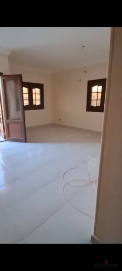 Apartment for rent unfurnished in Sheikh Zayed district 7, block 2