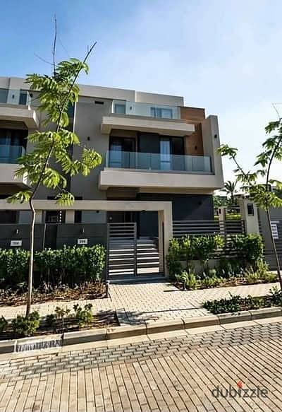 Villa for Sale in La Vista Patio Town – New Cairo  Prime Location in the Heart of New Cairo, Directly Next to the American University in Cairo (AUC)