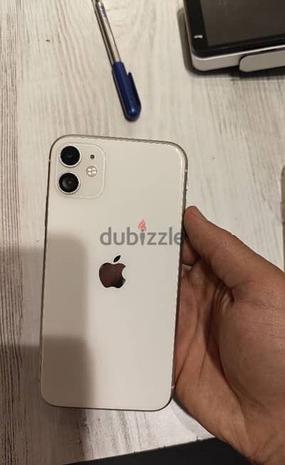 Apple - iPhone 11