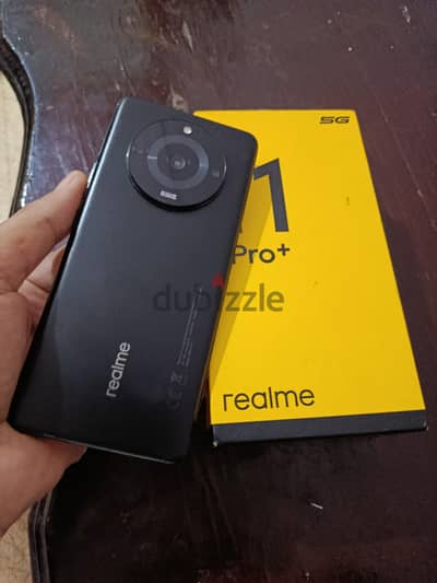العملاق ريلمى 11 برو بلس 512 5g
