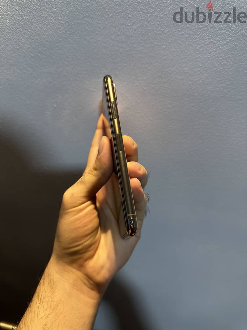 Apple - iPhone XS 5
