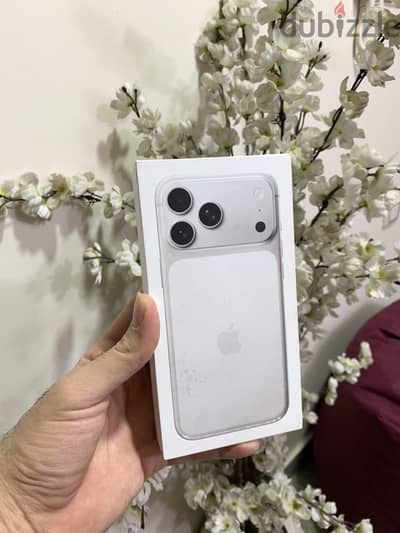 آبل - آيفون 17 برو ماكس