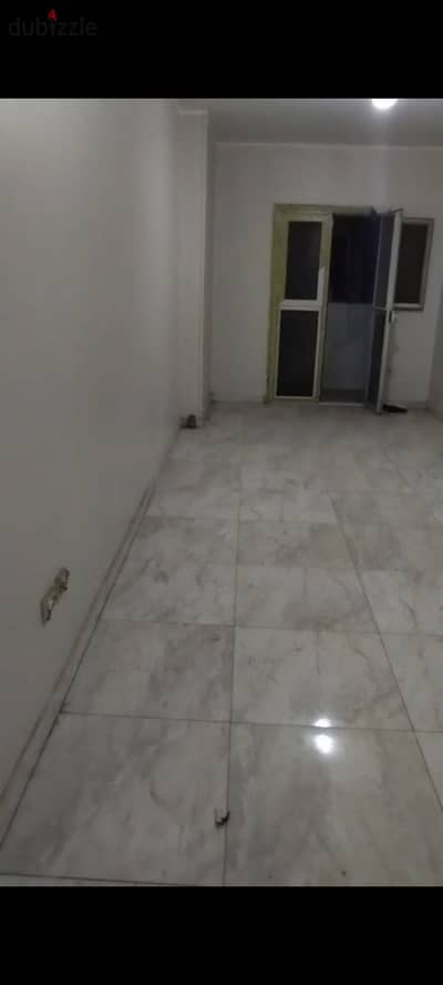 شقه للايجار في الاورمان اسفلت