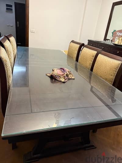 Elegant dinning room