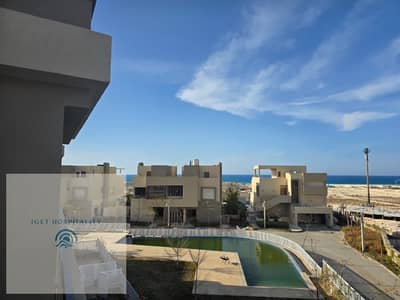 امتلك الان شاليه في هاسيندا وايت في اميز لوكيشن في هاسيندا وايت و اميز سعر بالفرش و التكييفات و اطلاله علي حمام السباحة و البحر