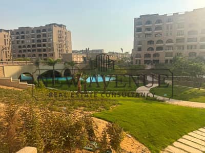 أقل سعر شقة  كاملة التشطيب بأفضل إطلالة مباشرة على الـ Green Valley وأكبر بحيرة  في الكمبوند في جرين سكوير Green Square