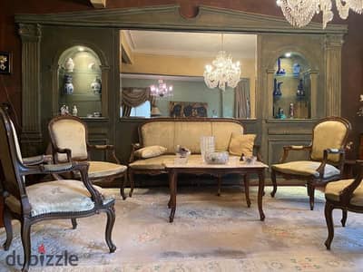 للبيع شقه 200 متر