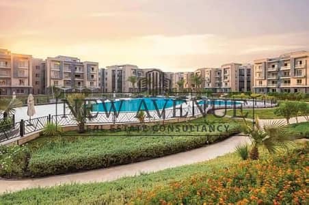 للبيع في جاليريا مون فالى شقة  باقل سعر في الماركت تطل على حديقة - القاهره الجديده  Galleria moon valley