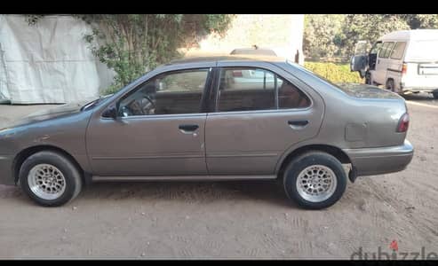 نيسان صني 2000
