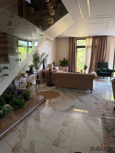 Twin house for sale, immediate delivery, in a prime location in Sheikh Zayed , next to Beverly Hills