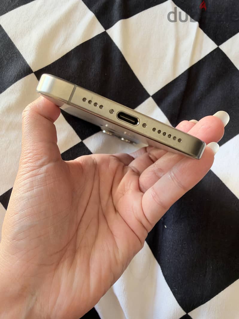 Apple - iPhone 15 Pro Max 6