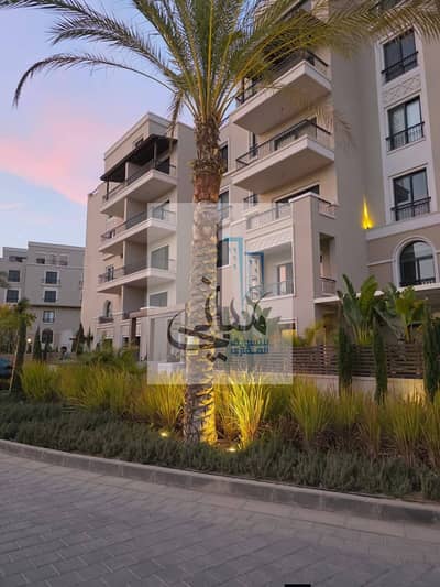 للإيجار في كمبوند فيلدج ويست – Village West بالمطبخ والتكييفات
