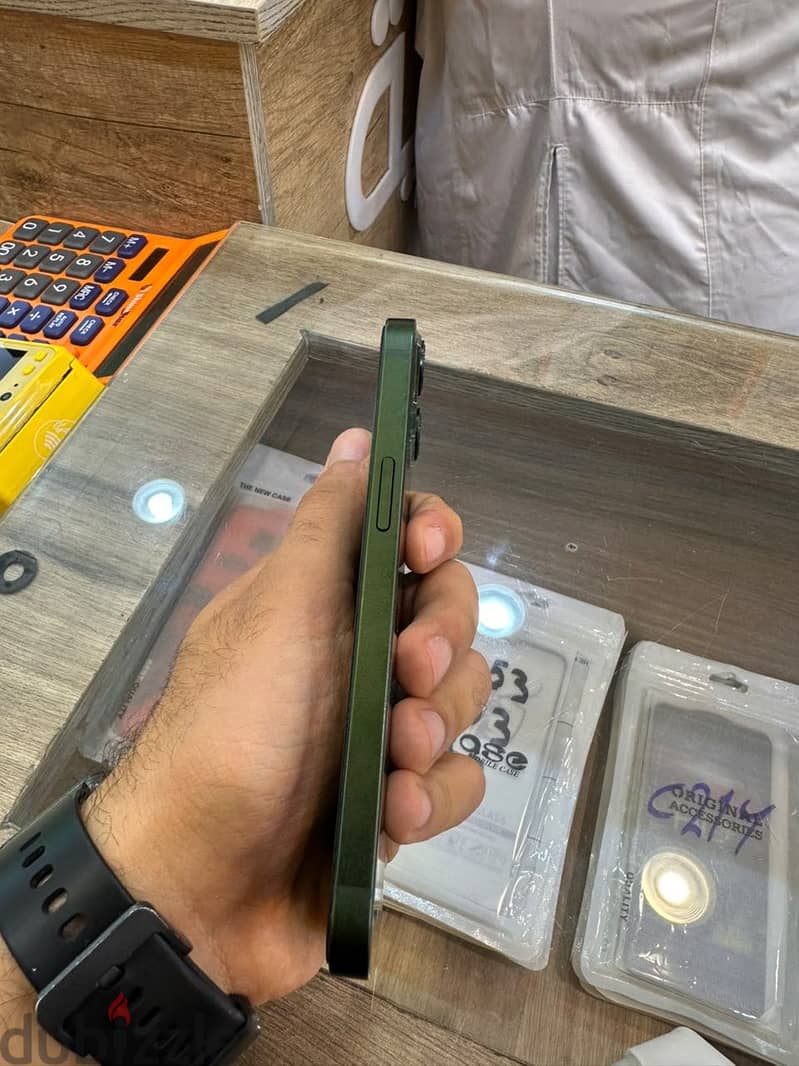 Apple - iPhone 13 1