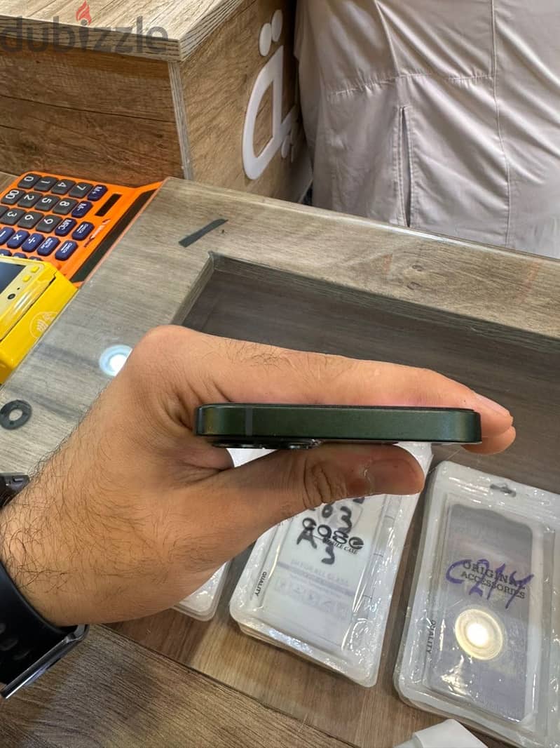 Apple - iPhone 13 4