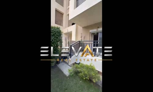 شقة للايجار 2 نوم مفروش بالكامل فى كمبوند ليك فيو ريزيدنس