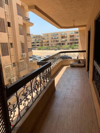 شقه سكن للايجار في شيراتون المطار مساحه 130متر