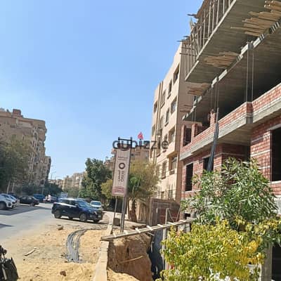 Distinct apartment for sale 160m in Al-Hudaba Al-Ulia, Mokattam in front of Aptown Cairo