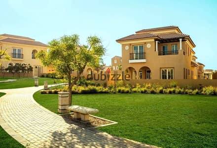 تاون هاوس كورنر للبيع بحري بالكامل في كمبوند هايد بارك في قلب القاهره الجديده بجوار الجامعه الامريكيه علي شارع التسعين التجمع الخامس