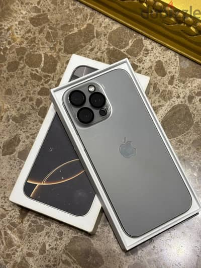 Apple - iPhone 16 Pro Max