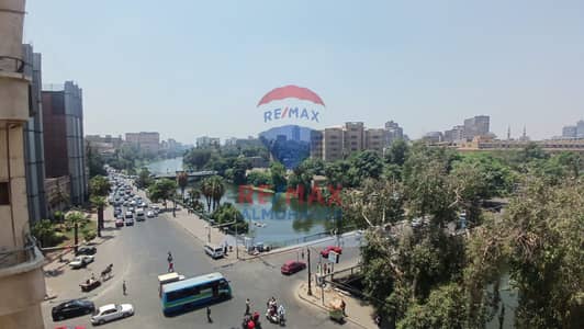 استوديو للإيجار بإطلالة على النيل | جاردن سيتي – كورنيش النيل