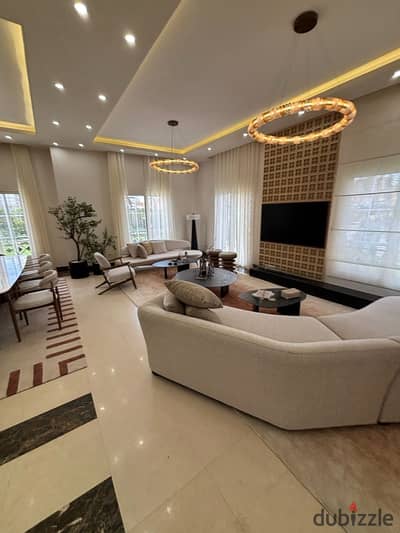 I-Villa بجاردن استلام فوي جاهزة للمعاينة في قلب التجمع الخامس امام مكتب النائب العام وعلى بعد دقائق من طريق السويس وأمام بوابة الرحاب.