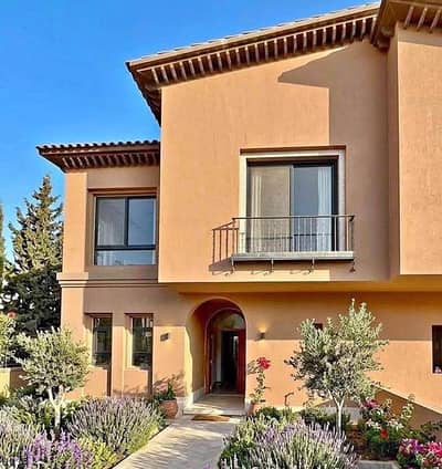 إستلم تاون هاوس برايم لوكيشن على الماستر بلان فى فيلدج ويست بجانب كايرو جيت Village West Dorra