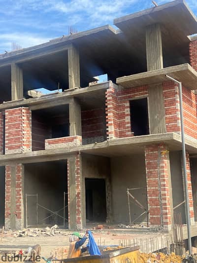 Clinic for Sale With installments in District 8 in 6 of October City, Delivery soon, 71 M