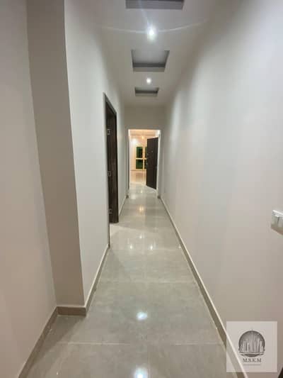 شقه للايجار في النرجس عمارات 190م  تطل علي محور جمال عبد الناصر
