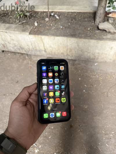 Apple - iPhone 11