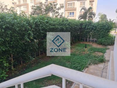 Ground-floor apartment with a garden, 118 square meters, B12