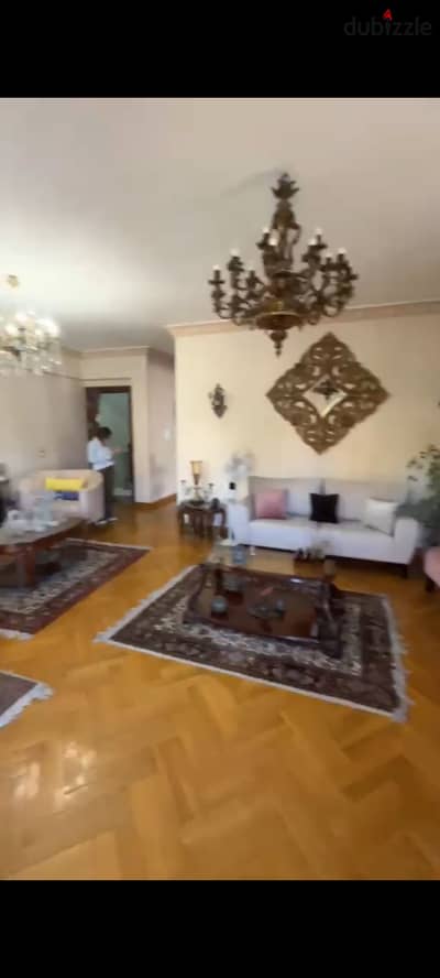 للبيع شقة بحري مميزة في الياسمين 3 فيلات – التجمع الأول موقع مميز بسعر مميز