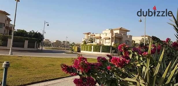 فيلا للبيع 739 متر حمام سباحة كومباوند رويال سيتي دقيقة من هابير وان الشيخ زايد