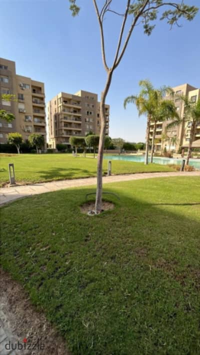 لوفت مميزة للبيع في ذا سكوير170 م + روف  فيو مميز جدا اقل سعر في الماركت استلام فوري