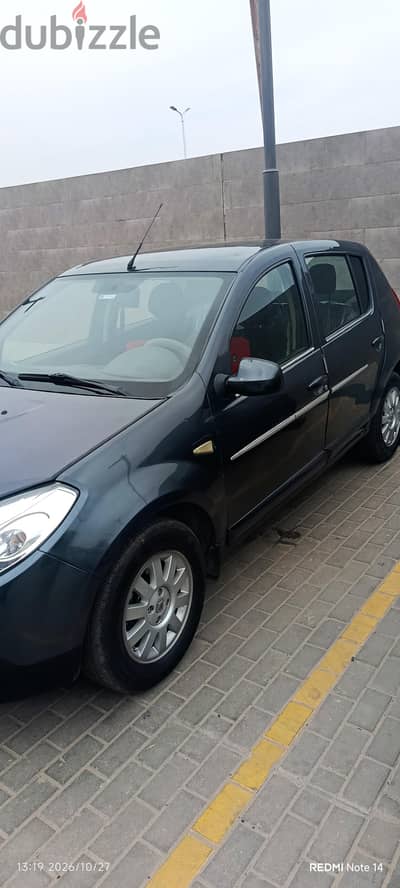 رينو سانديرو 2012