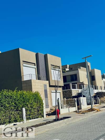 جاهز للاستلام، موقع مميز جدًا، ستاند ألون Type E للبيع في Palm Hills New Cairo، التجمع الخامس