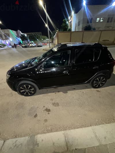 رينو سانديرو ستيب واى 2016