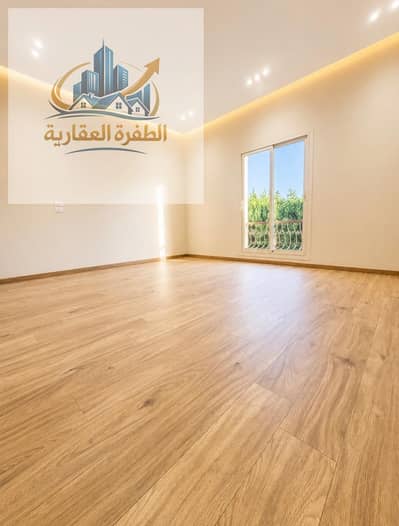لهواة المساحات الكبيره شقه لقطه مساحه300م بسعرمميزبافضل موقع بجنوب الاكاديميه