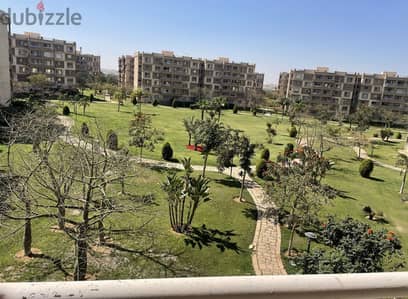 للبيع شقة مدينتي بمنطقة B6 عمارات ١٣١ متر٣ نوم ٢ حمام فيو جاردن